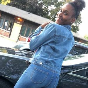 Meet your Posher, Christal